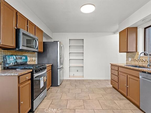 5th image of 16500 Eden Ln
