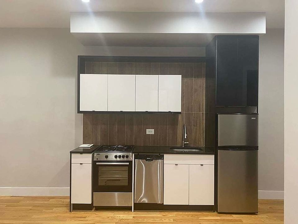 1st image of 2317 Newkirk Ave APT 1C