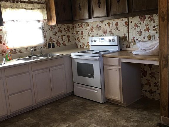 3rd image of 115 County Road 331