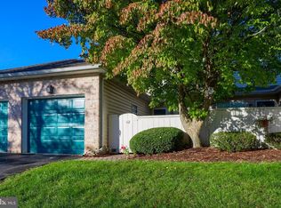 142 Pinnacle Point Dr, Lancaster, PA 17601