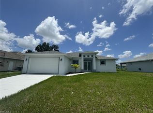 2907 8th St SW, Lehigh Acres, FL 33976