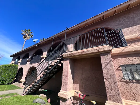 600 E 5th St APT 10, Beaumont, CA 92223