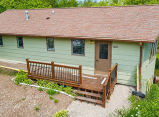 N1492 Clover Rd, Lake Geneva, WI 53128