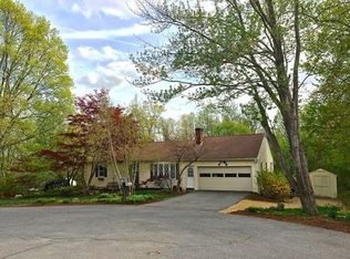 22 Ridgewood Cir, Leominster, MA 01453