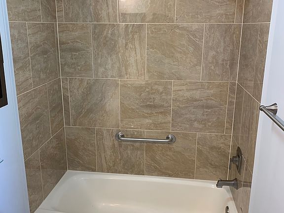 4th image of 20235 Kellys Ln