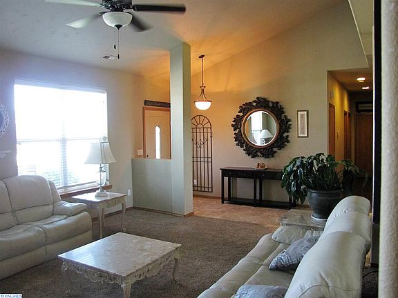 5th image of 3502 Hovley Ln
