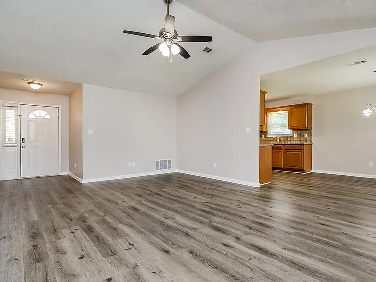 306 Ashley Manor Way — Photo 4