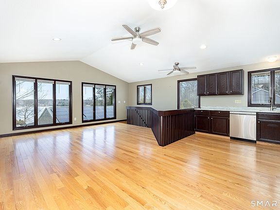 4th image of 12 Rondaly Road