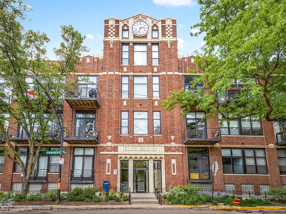2300 W Wabansia Ave #231