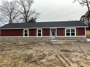 1417 N 26th St, Van Buren, AR 72956