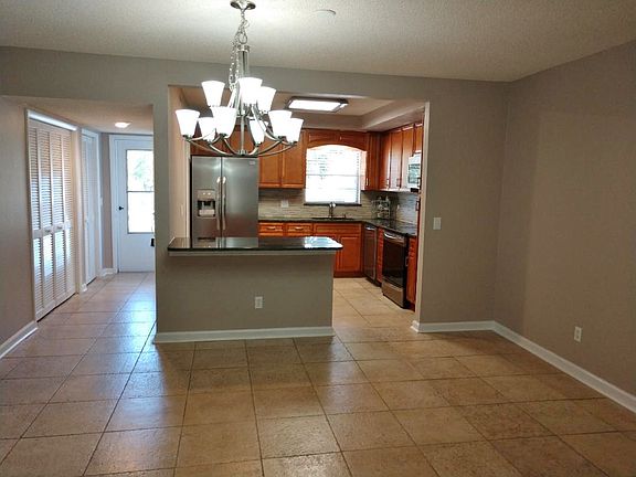 3rd image of 2417 Persian Dr APT 39
