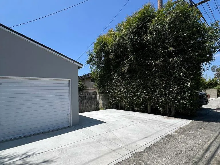 255 E Center St — Photo 24