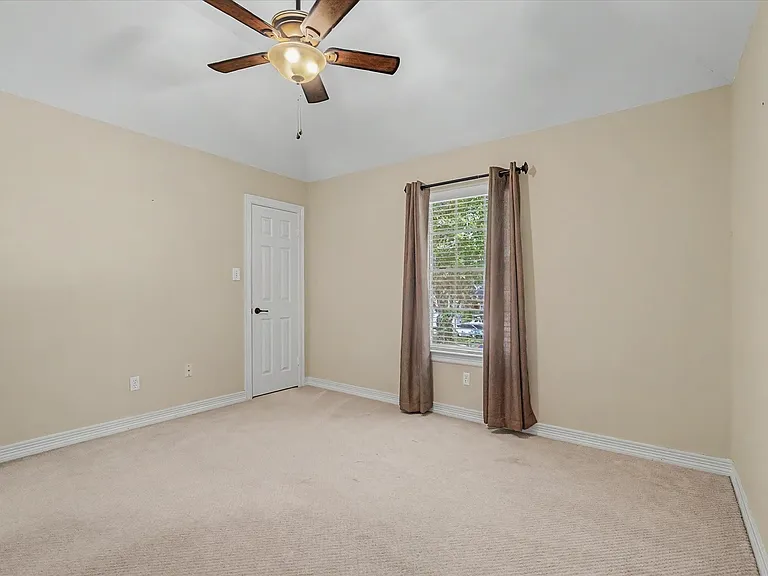 4303 Hillswick Ct — Photo 31