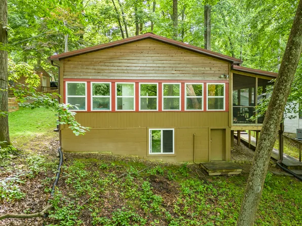 8127 S Fox Ln, Nineveh, IN 46164