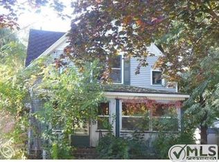 209 E Catherine St, Bellevue, MI 49021
