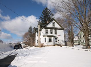 12 Pleasant St, Salem, NH 03079