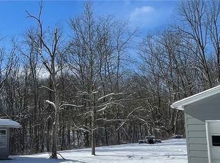 5905 Stinewood Dr SE, East Sparta, OH 44626