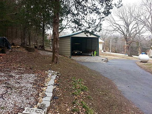 3rd image of 600 Bonanza Dr