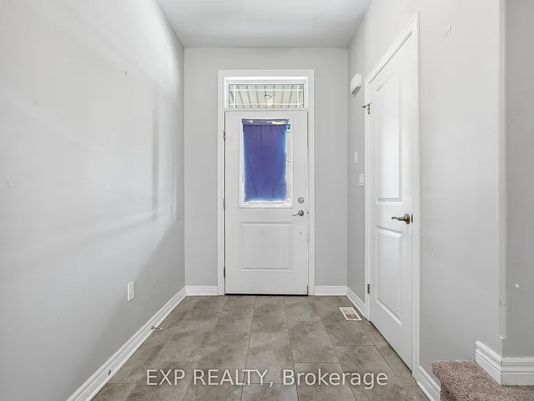 15 Bowman Cres — Photo 4