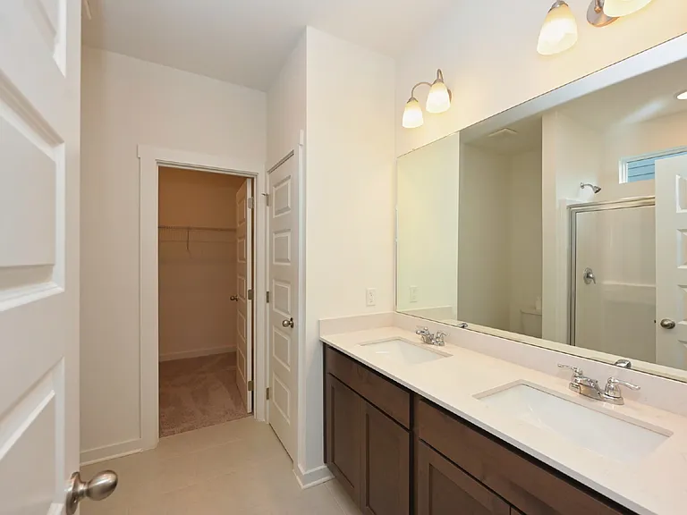 7187 Sutton Dr — Photo 21