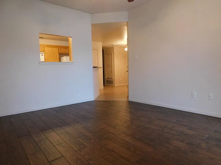 1500 Nicholas Cir #A — Photo 6