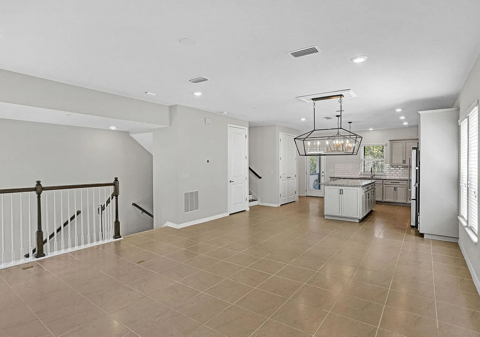4 bedroom/ 3.5 bathroom end unit townhome in Nocatee! — Photo 4