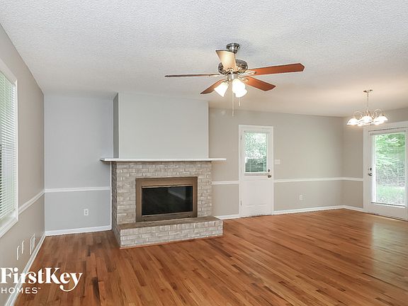 5th image of 860 Greenforest Dr