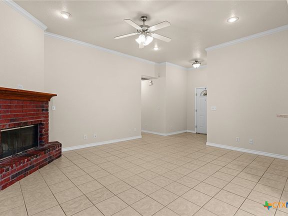 4th image of 2207 Merle Dr