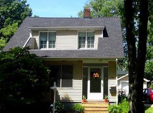 446 S Firestone Blvd, Akron, OH 44301