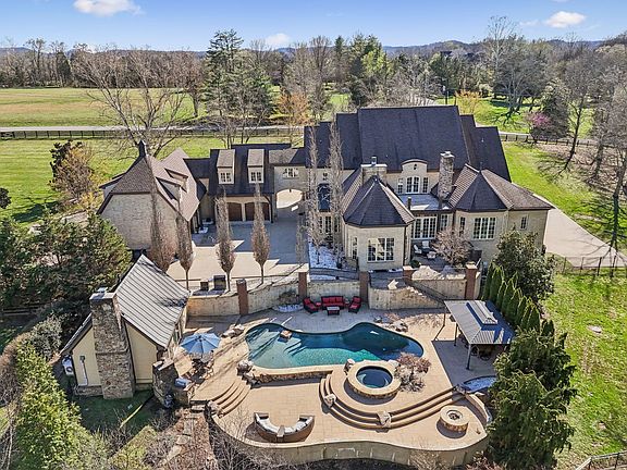 2nd image of 4330 N Chapel Rd