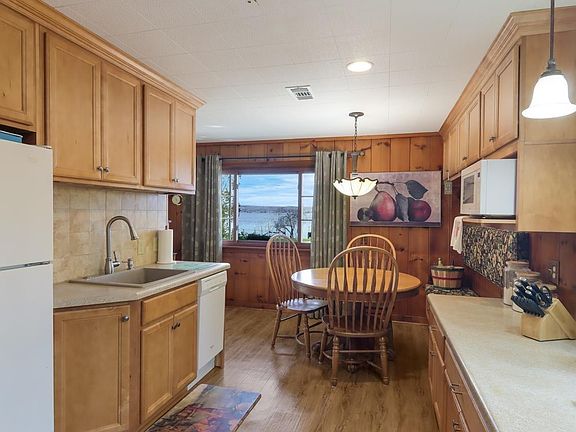 4th image of 6930 Peninsula Dr