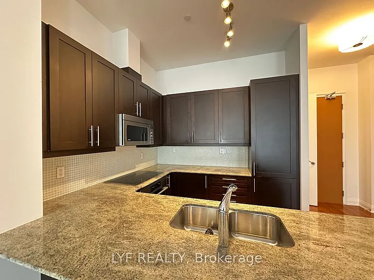 1 Bedford Rd #212 — Photo 6