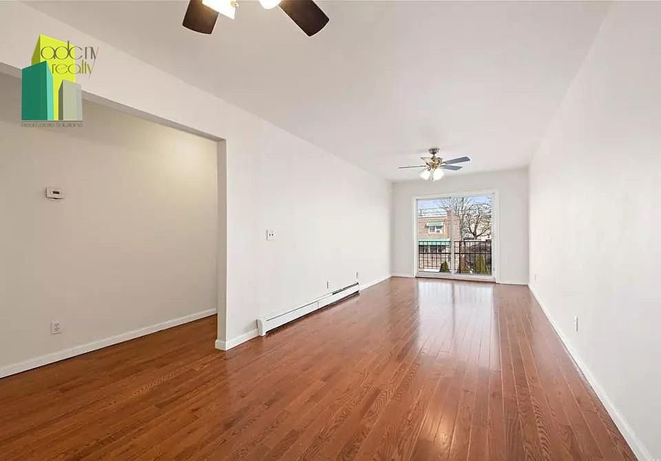 1st image of 930 E 220th St Floor 3