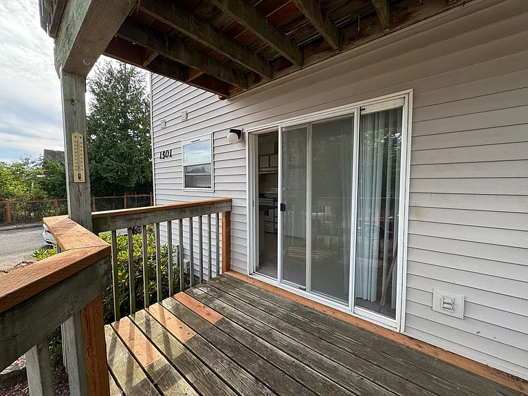 1501 H St #101 — Photo 13