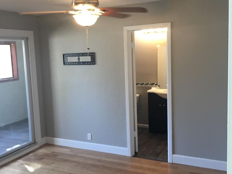 1st image of 4612 55th Dr