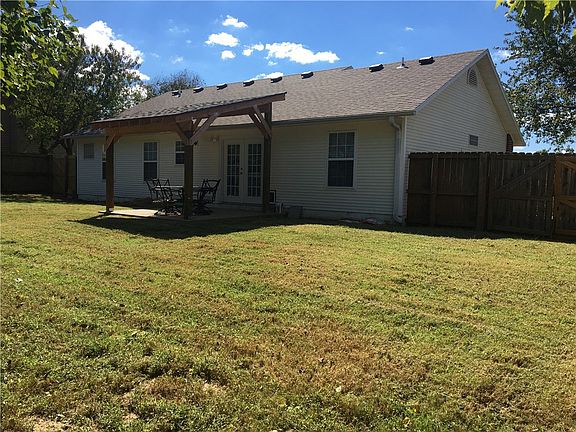 2nd image of 21 Longridge Ln