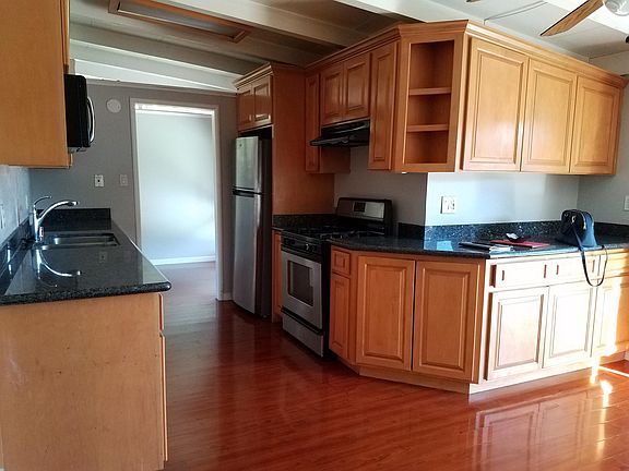 3rd image of 3350 Granada Ave