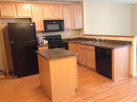 3rd image of 608 Duchess Dr