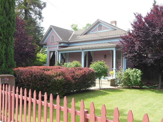 1st image of 515 Cross St