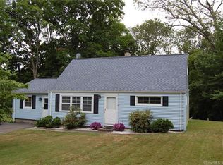16 Glenwood Dr, Marlborough, CT 06447