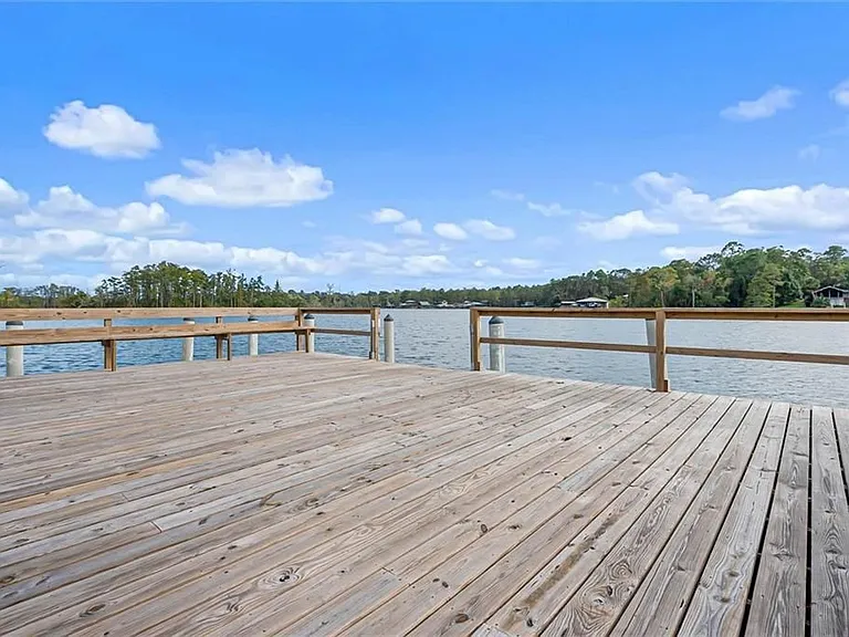 Riverbend Dr — Photo 13