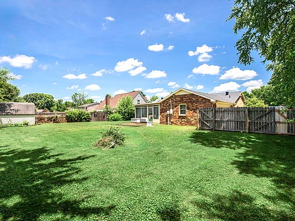 5th image of 206 Dove Park