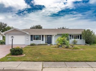 1210 Fordham Dr, Sun City Center, FL 33573