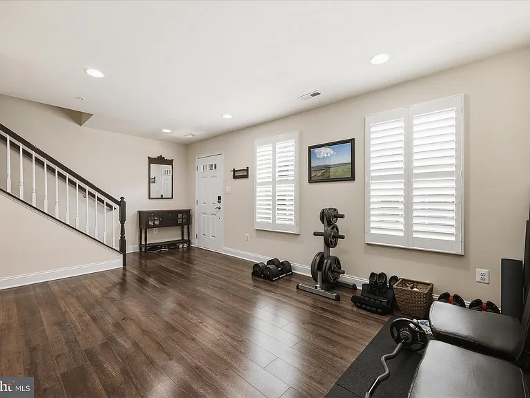5060 Judicial Way — Photo 7