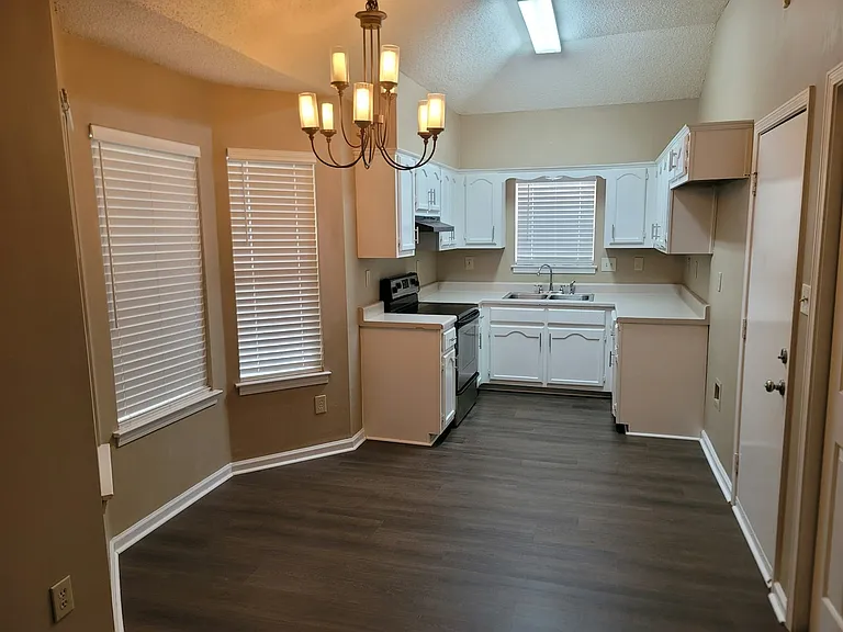 Kitchen with eating area