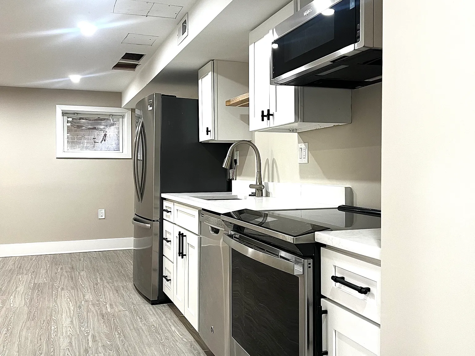 1 bed, 550 sqft, $1,725 — Photo 4