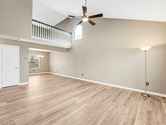 4th image of 724 Windy Hill Ln