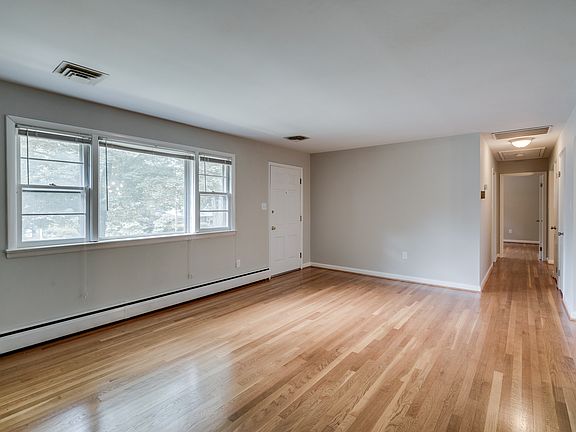 3rd image of 8521 Washington Ave