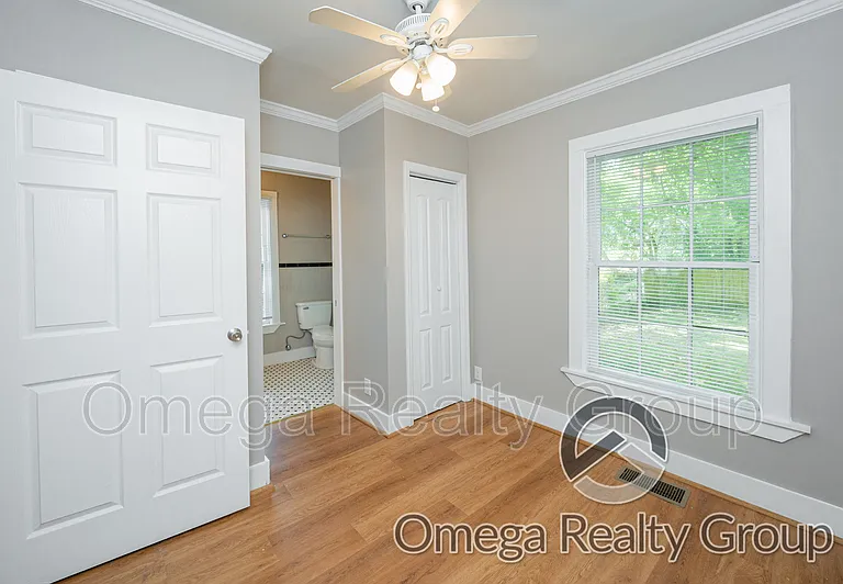 2104 Yancey Ave — Photo 19