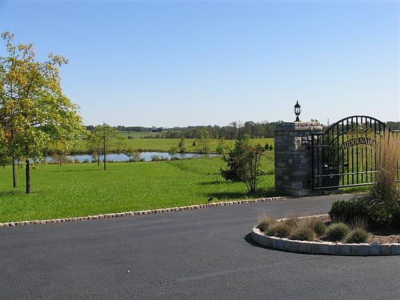 5th image of 6060 Hiddenaway Ln #7